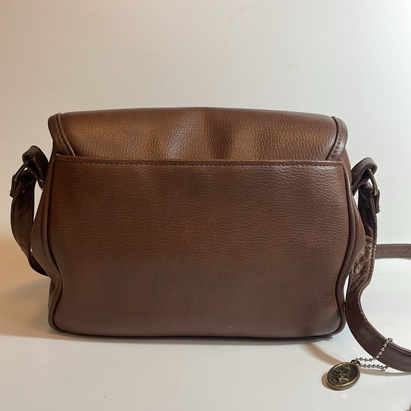 Stone Mountain brown leather flap crossbody bag - Picture 5 of 12